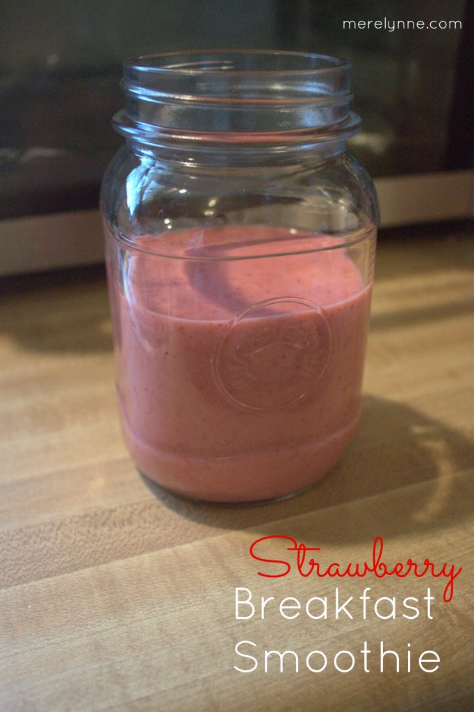 strawberry breakfast smoothie