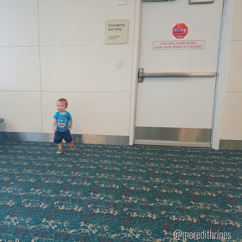 Florida vacation, travling with a toddler, flying with a toddler, how to travel with a baby