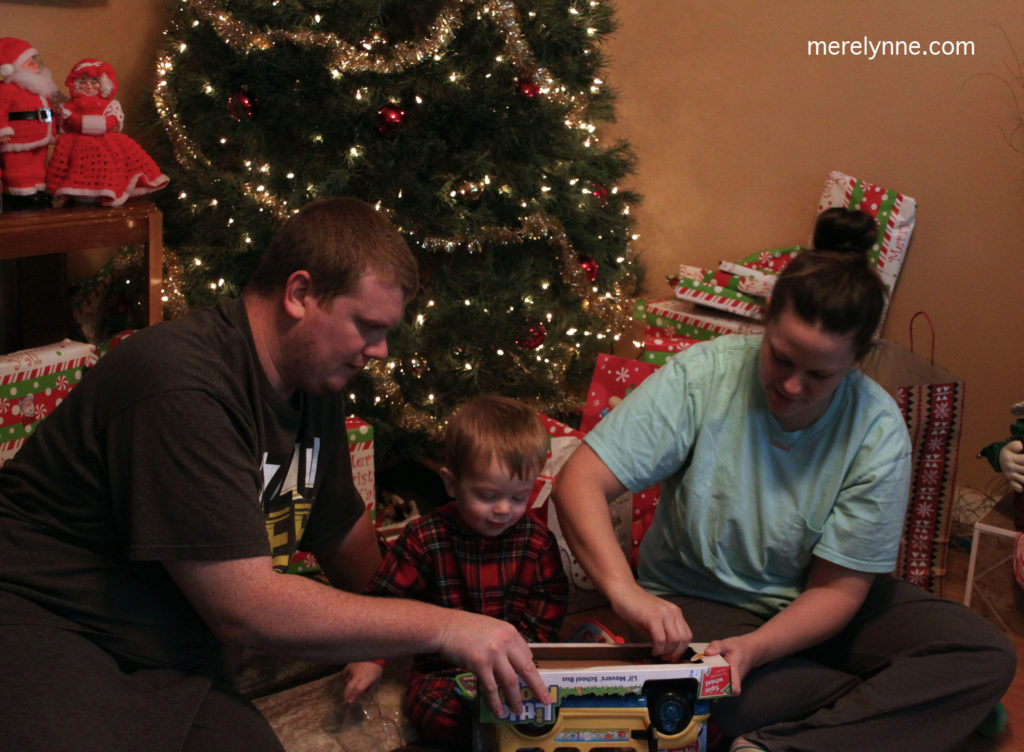 christmas morning, christmas pjs, meredith rines, merelynne, budget christmas, being more present, christmas family, christmas time